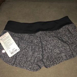 Lululemon speed up short size 6